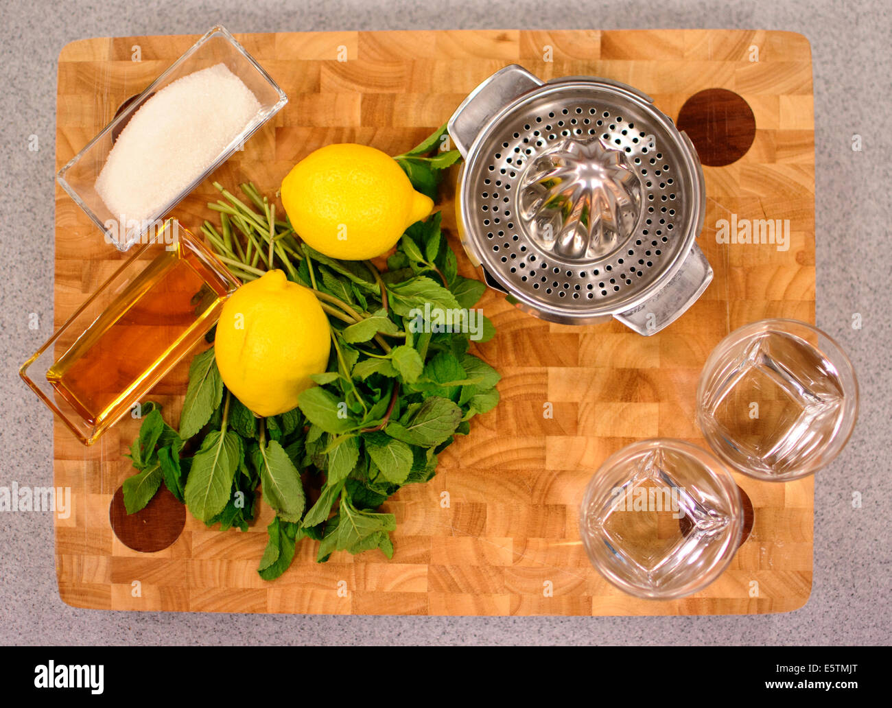 ingredients for making lemonade Stock Photo