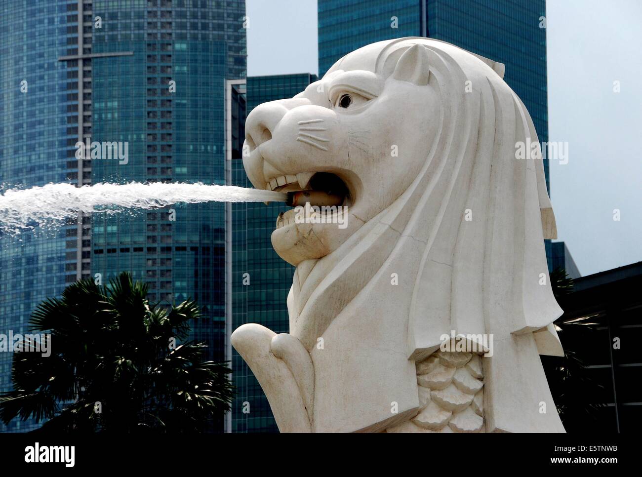 Singapore lion hires stock photography and images Alamy
