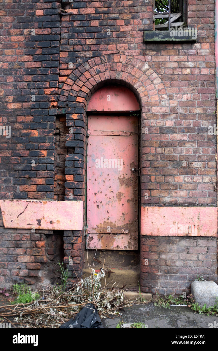 Old Victorian Warehouse Brickwork Arched Door Stock Photo