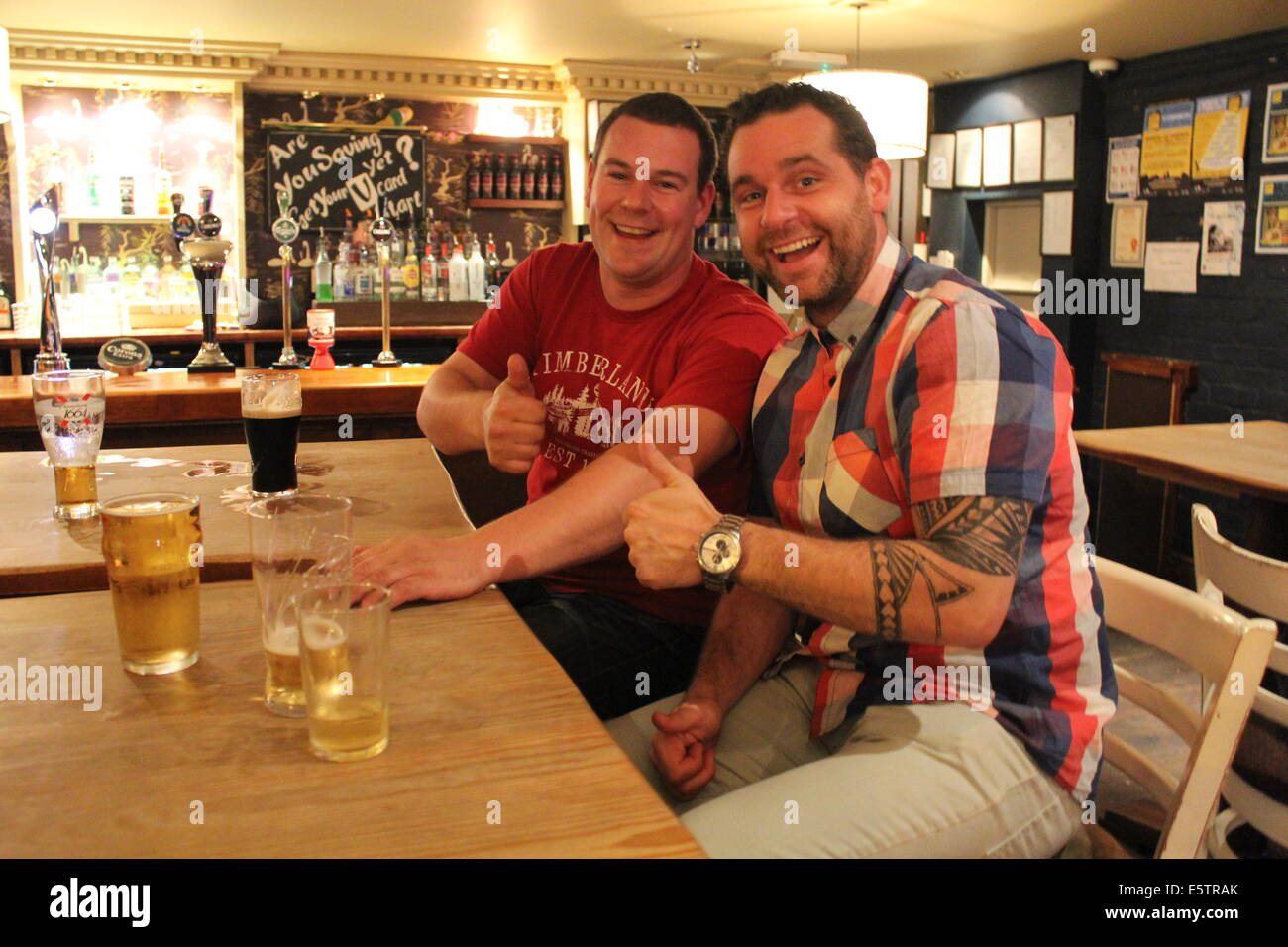 Aberystwyth Rave Aberystwyth VARSITY pub featuring happy drinkers on a night out Stock ...