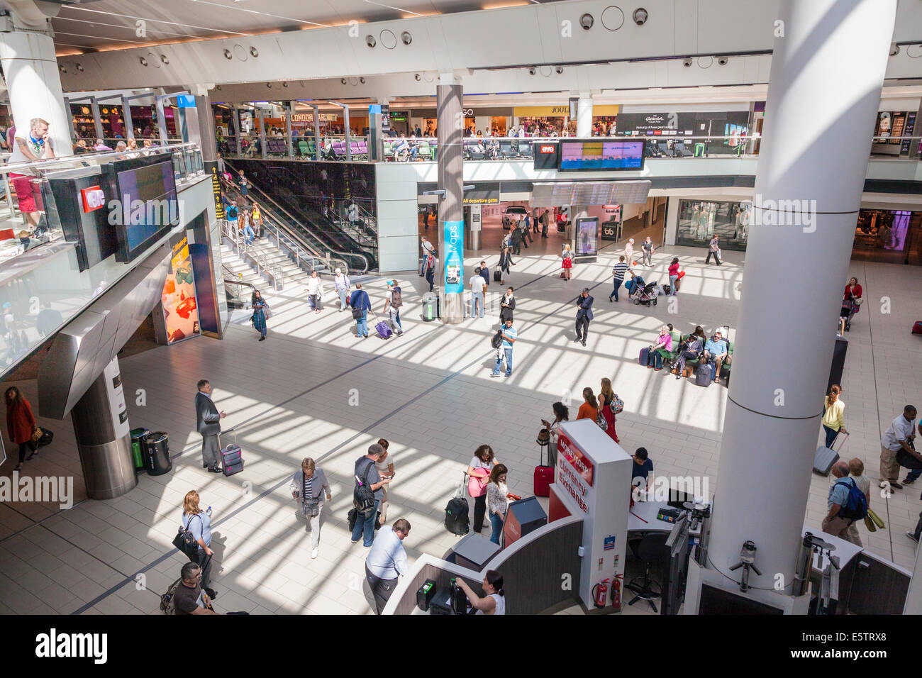 Departure hall at Gatwick South Terminal Stock Photo Alamy