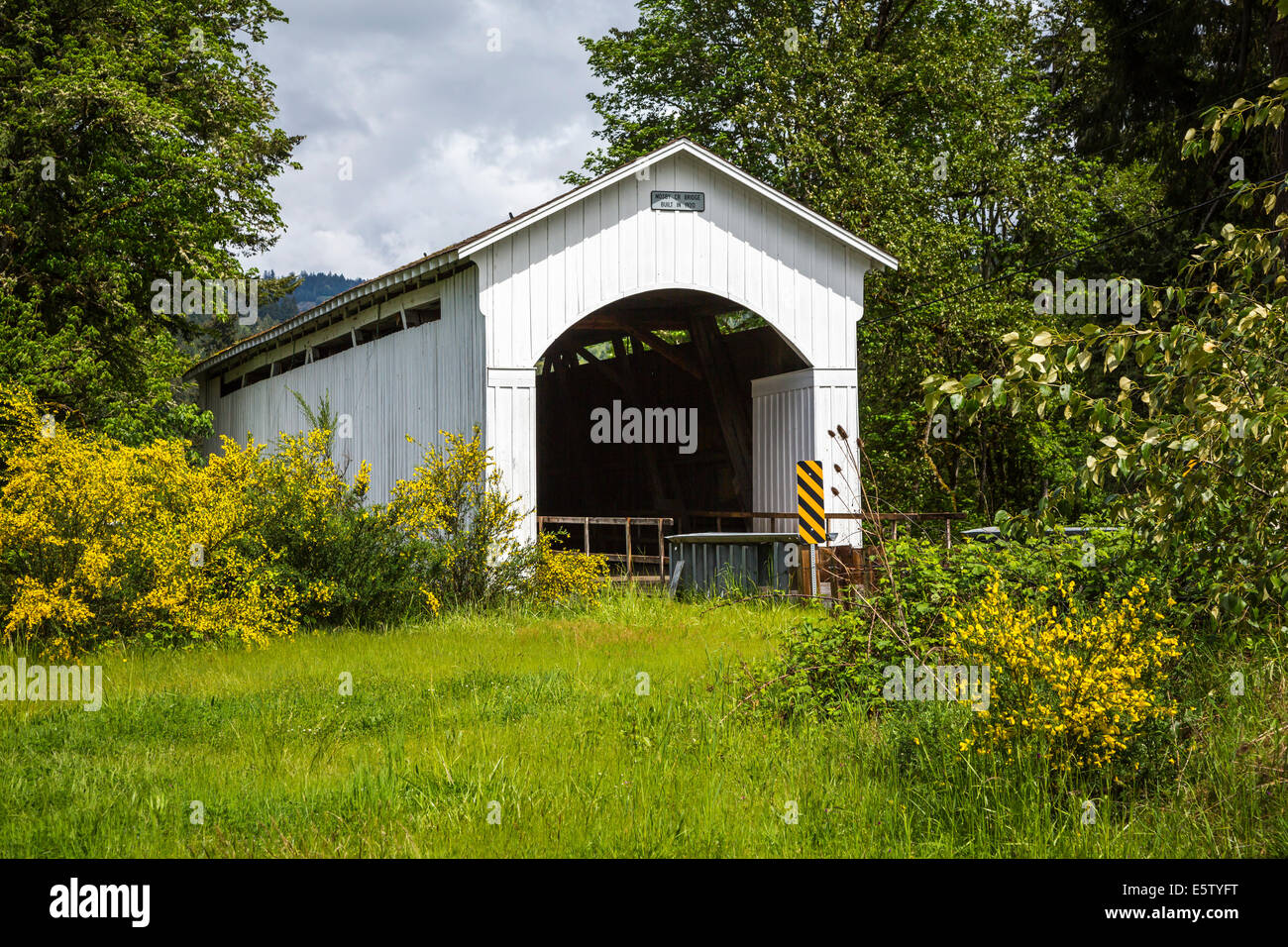 The Mosby covered Bridge near Cottage Grove, Oregon, USA Stock Photo