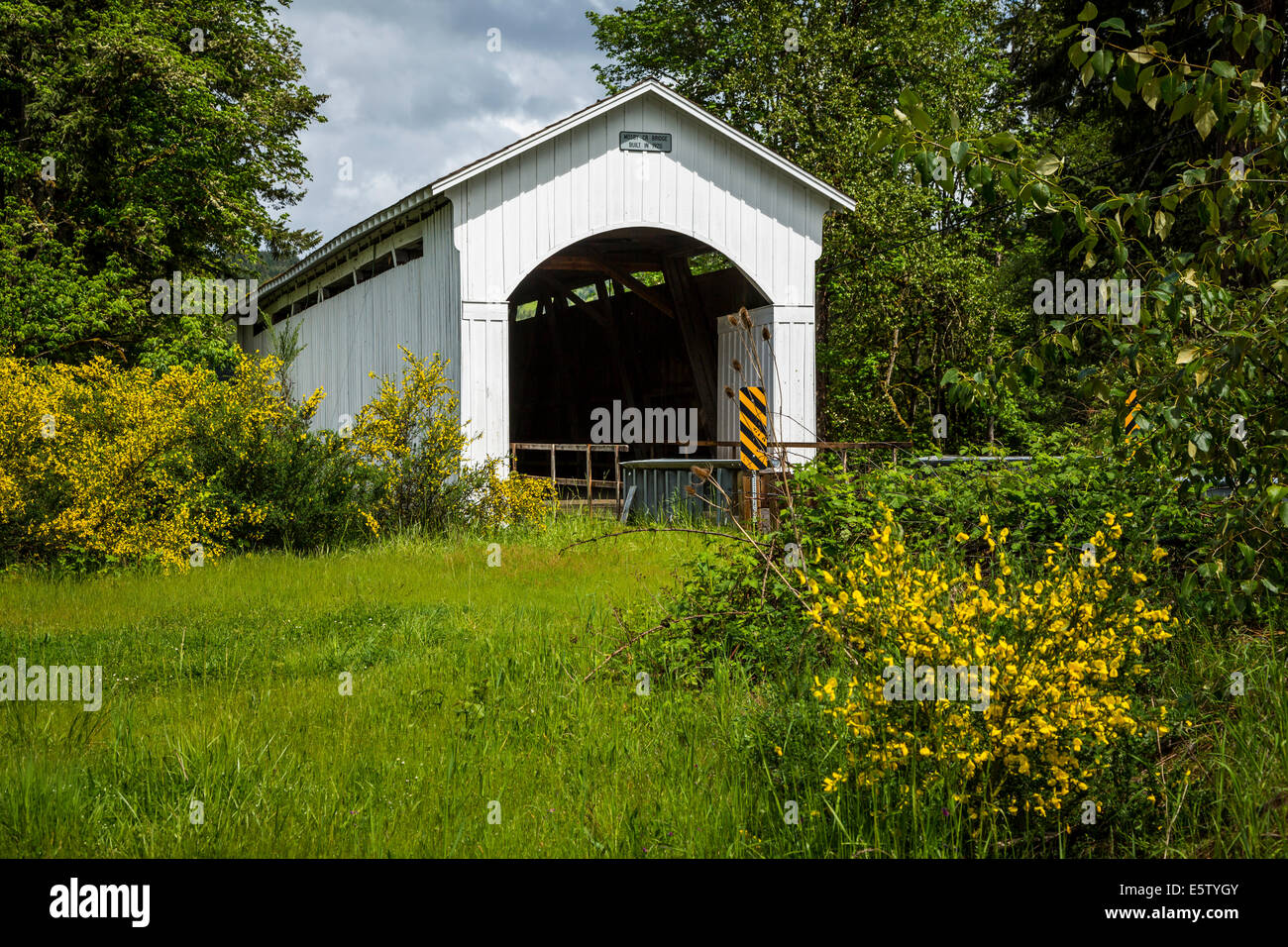 The Mosby covered Bridge near Cottage Grove, Oregon, USA Stock Photo