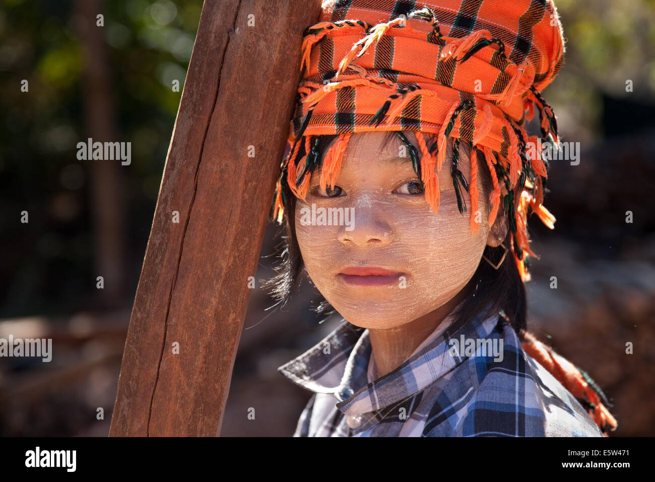 Myanmar Pa Oh Tribe (by Artist Nan Nan)(Nann Nann Myanmar Pa Oh Tribe (by Artist Nan Nan)(Nann Nann