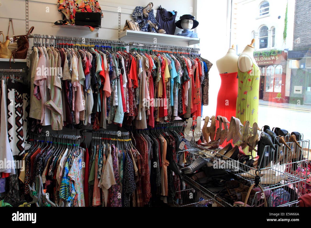 Sue ryder hires stock photography and images Alamy