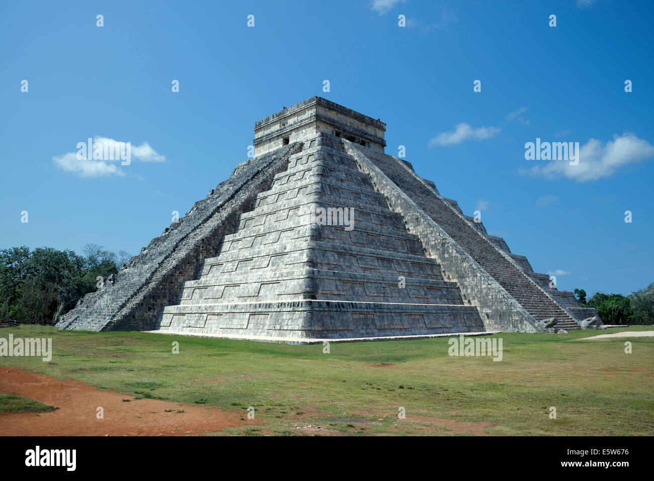 Pyramid of Kukulcan Chichen Itza Yucatan Mexico Stock Photo