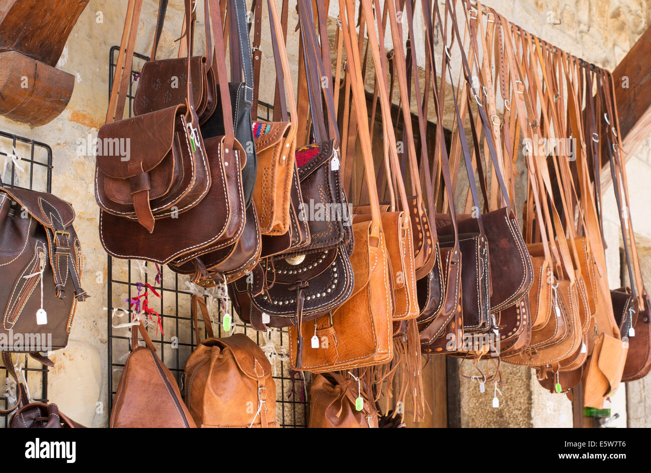 Market markets handbags bags hi-res stock photography and images - Alamy