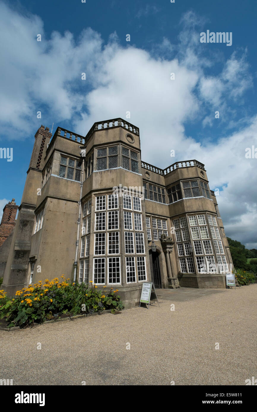 Astley Hall, Jacobean House in Chorley, Lancashire Stock Photo Alamy