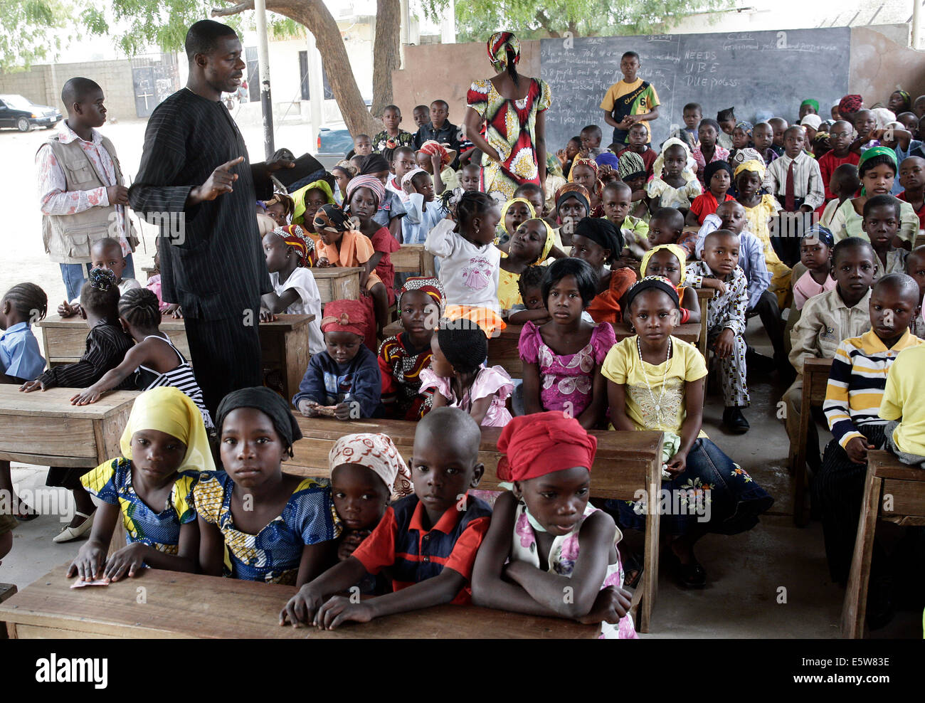 roman-catholic-church-children-s-service-in-a-church-in-maiduguri-nigeria-stock-photo-alamy