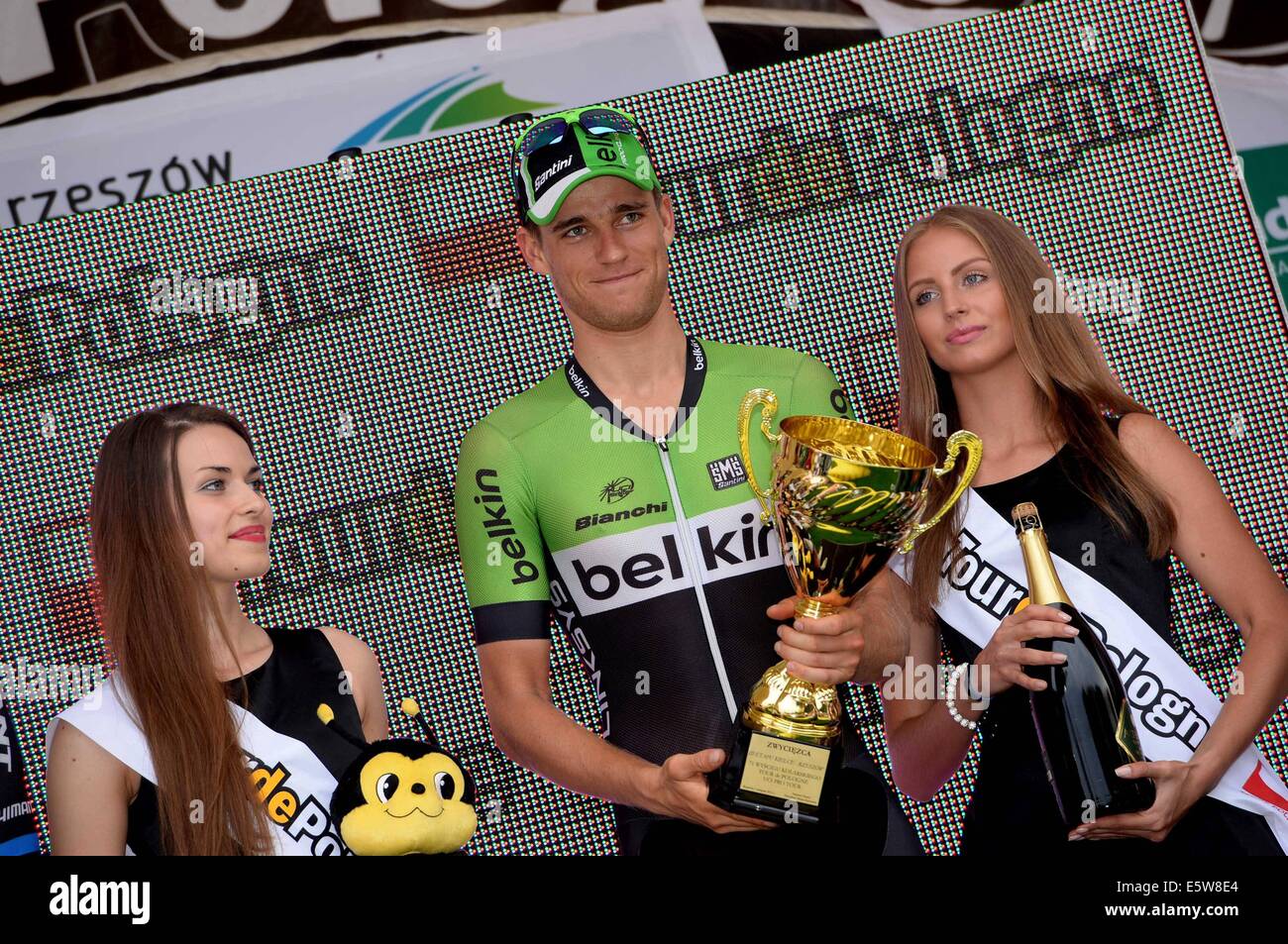 05.08.2014. Kielce to Rzeszow, Poland. Cycling Tour of Poland, stage 3. Belkin 2014, BTheo, on the podium in Rzeszow © Action Plus Sports Images/Alamy Live News Stock Photo