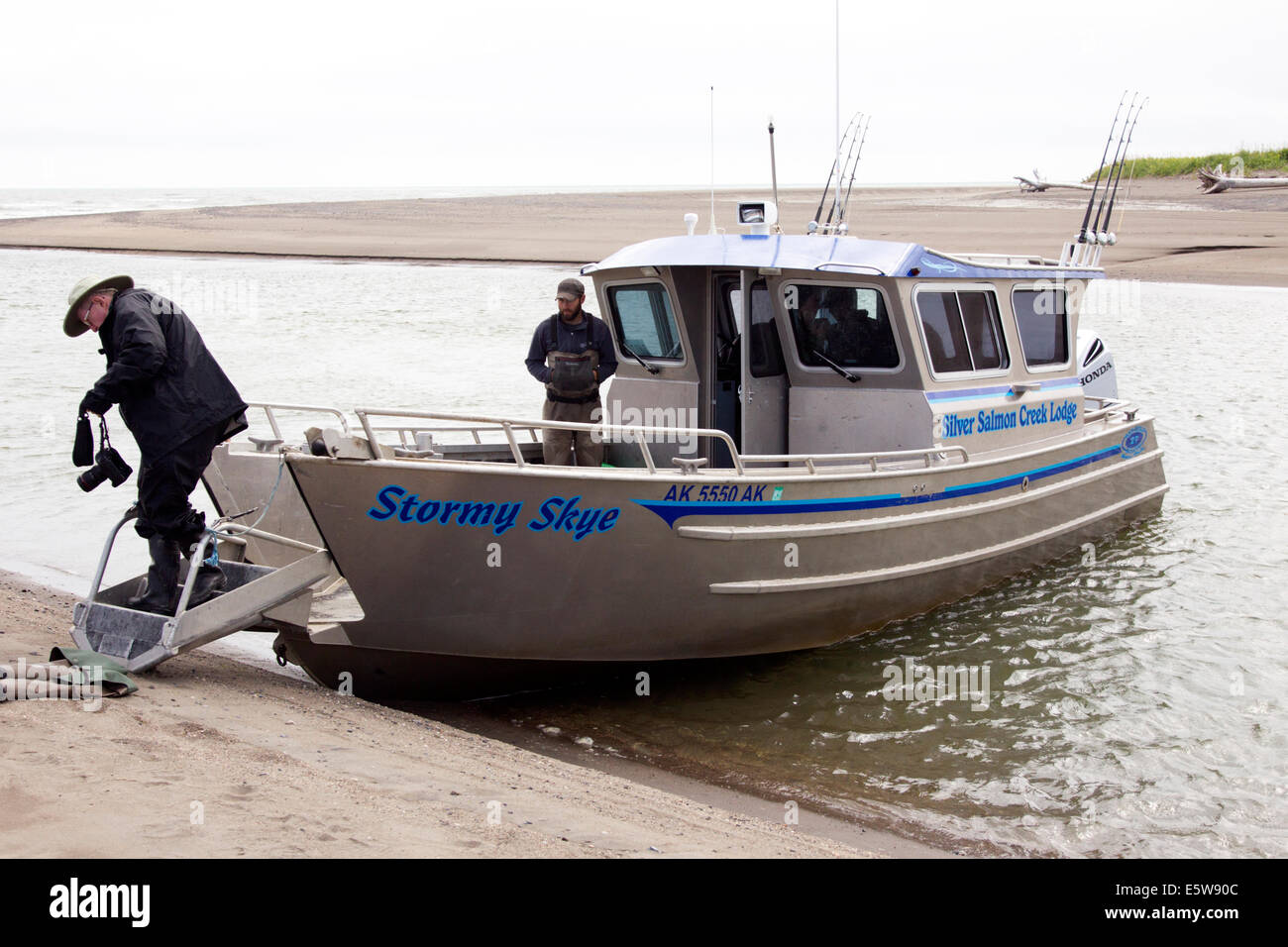 Silver salmon creek lodge hires stock photography and images Alamy