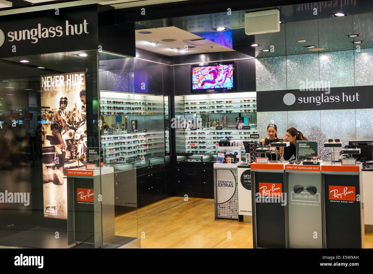 Sunglass Store High Resolution Stock Photography and Images - Alamy