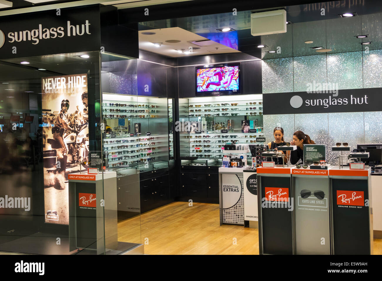 Sydney Australia,Kingsford-Smith Airport,SYD,interior inside,terminal,gate,shopping shopper shoppers shop shops market markets marketplace buying sell Stock Photo