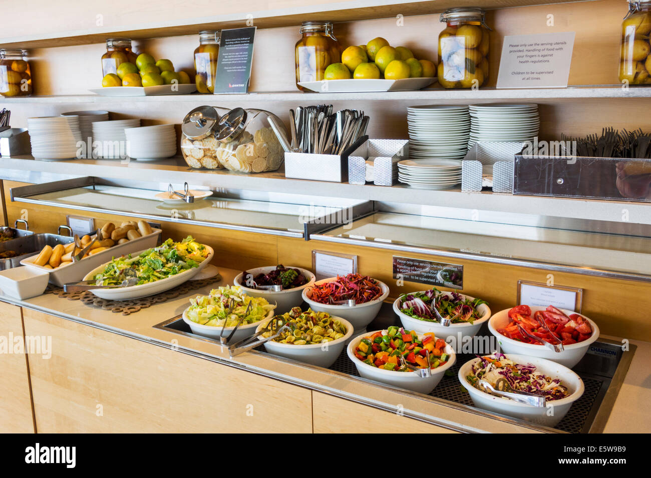 Sydney Australia,KingsfordSmith Airport,SYD,interior inside,terminal,gate,Qantas business,Class