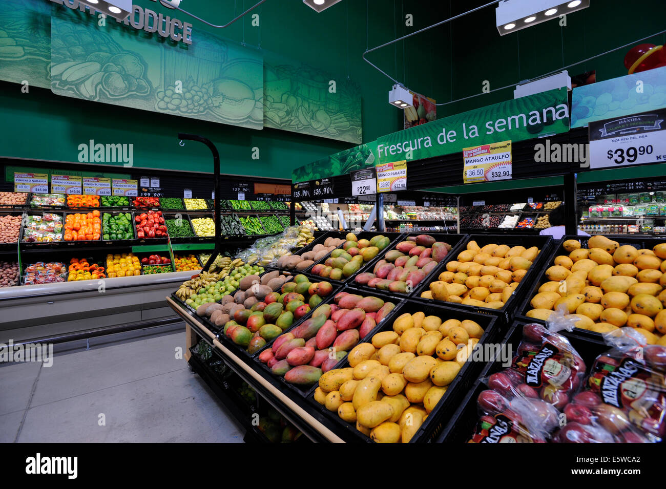 The Superama upscale Mexican grocery store in Acapulco, Mexico Stock Photo 72473242 Alamy