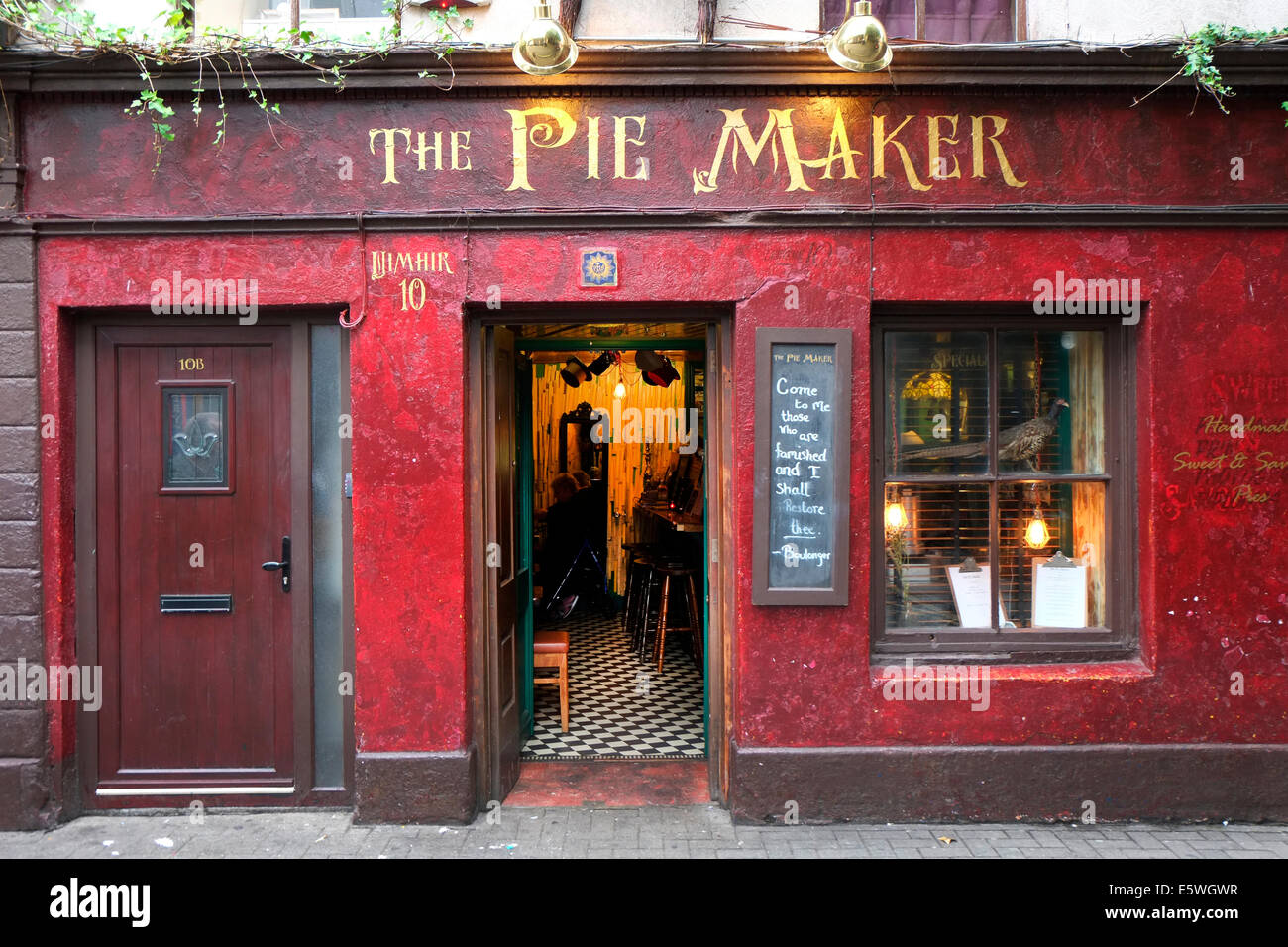 Traditional pie shop frontage hires stock photography and images Alamy