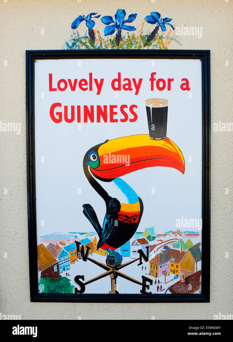 VINTAGE IRISH GUINNESS BEER PUB SIGN,KILLARNEY IRELAND Stock Photo