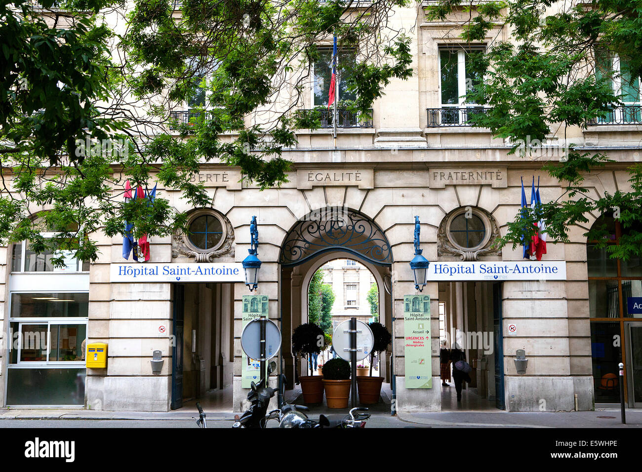 St antoine hospital, paris Stock Photo Alamy