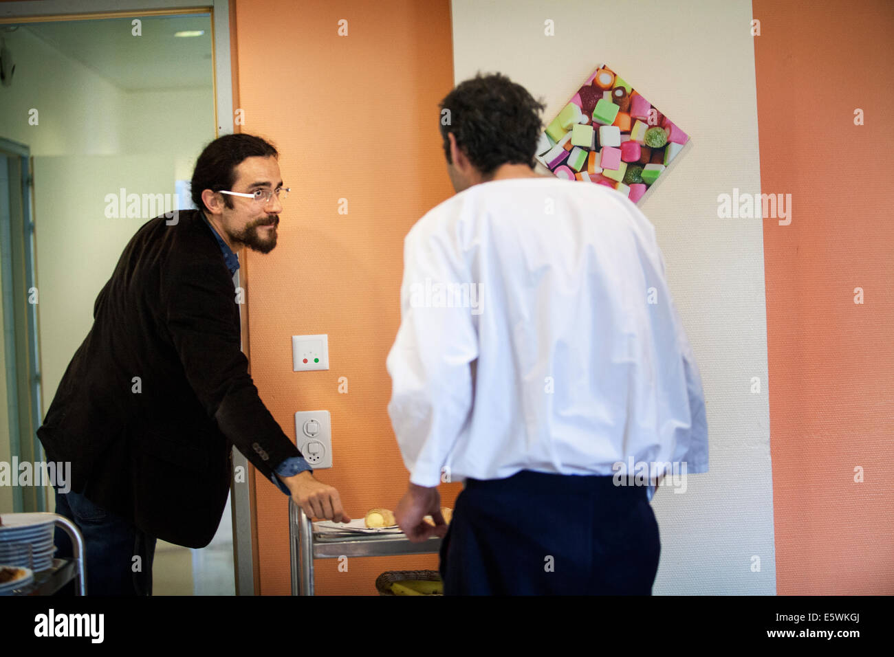 psychiatric-hospital-stock-photo-alamy