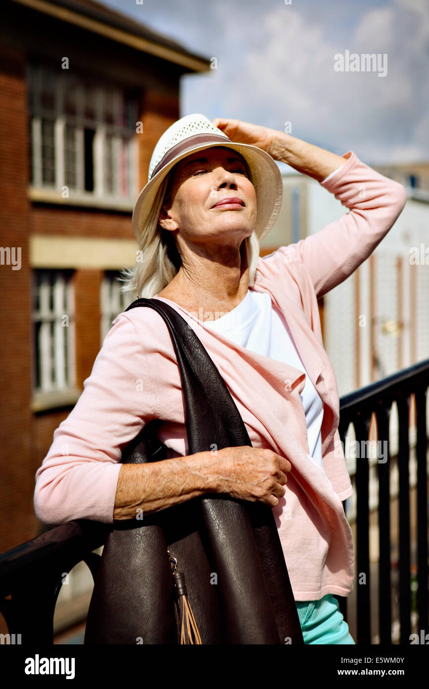 Mature lady outdoors sun hi-res stock photography and images - Alamy