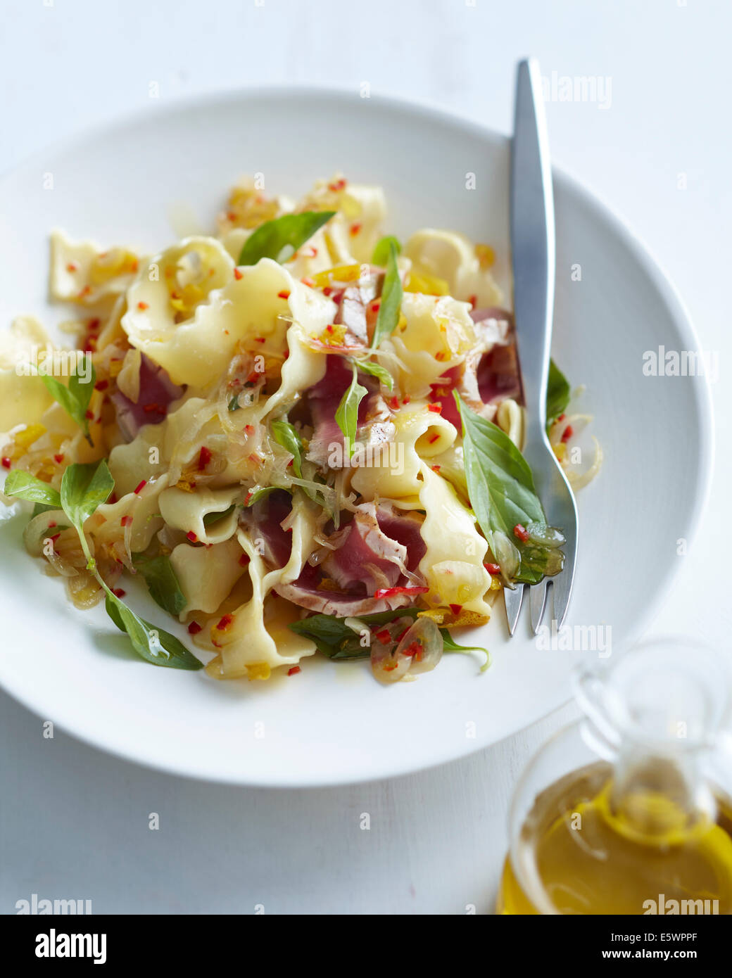 Chilli lemon tuna pasta Stock Photo