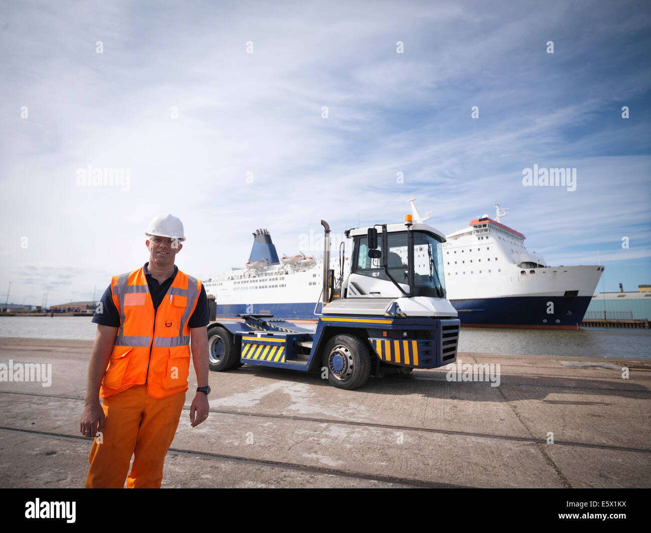 Container Ship Hull High Resolution Stock Photography and Images - Alamy
