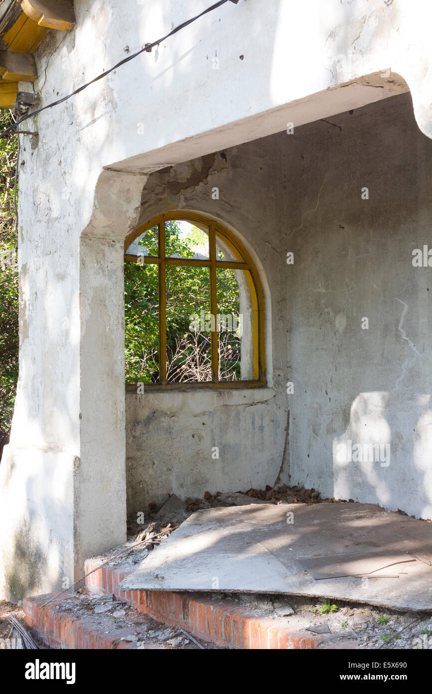 old houses destroyed and in ruins by default Stock Photo - Alamy