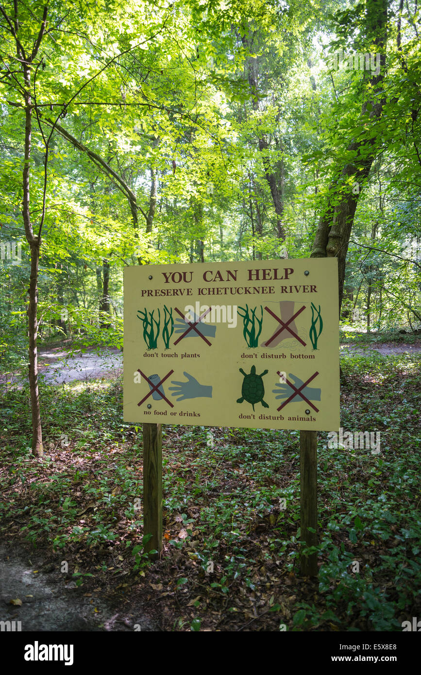 Ichetucknee River sign along pathway leading to Dampier's Landing where