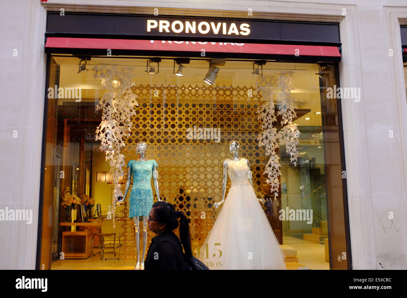 Pronovias wedding dress shop in London Stock Photo