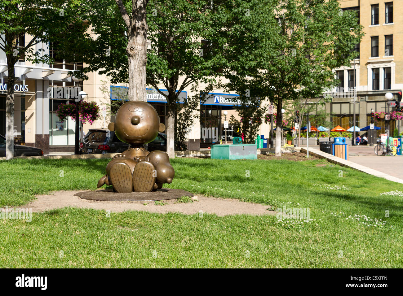 Statue of Charles M Schulz's Peanuts characters Charlie Brown and