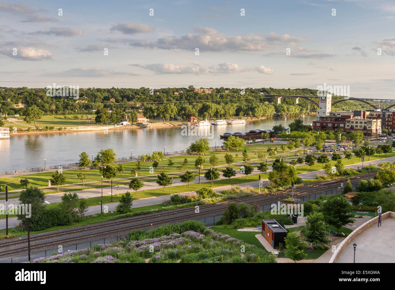 Upper Landing Park and River Mississippi, St Paul, Minnesota, USA Stock