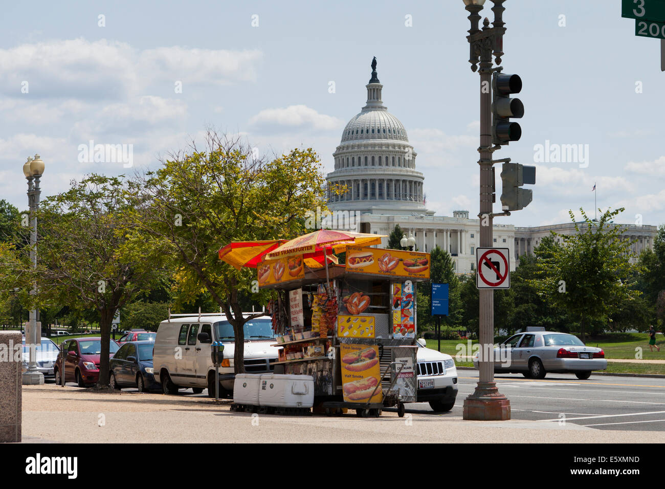 Hot dog vendor - Washington, DC USA Stock Photo