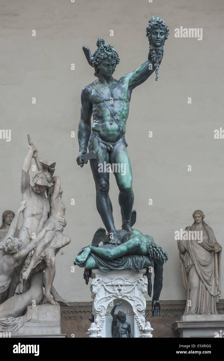 Statue perseus hi-res stock photography and images - Alamy