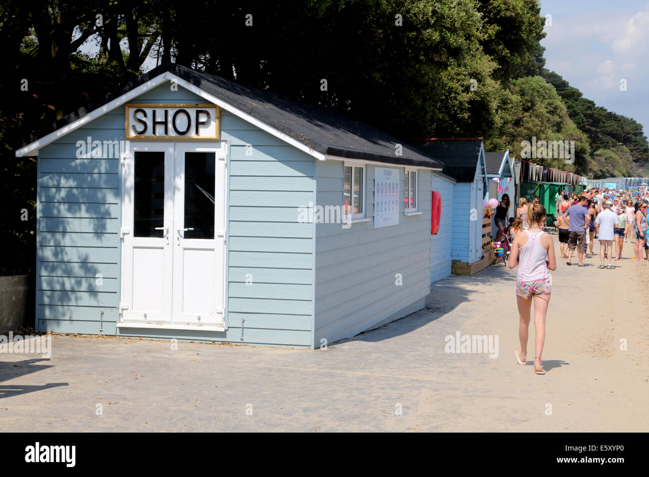 Shop By Beach Huts Avon Beach Mudeford Dorset England Stock Photo Alamy