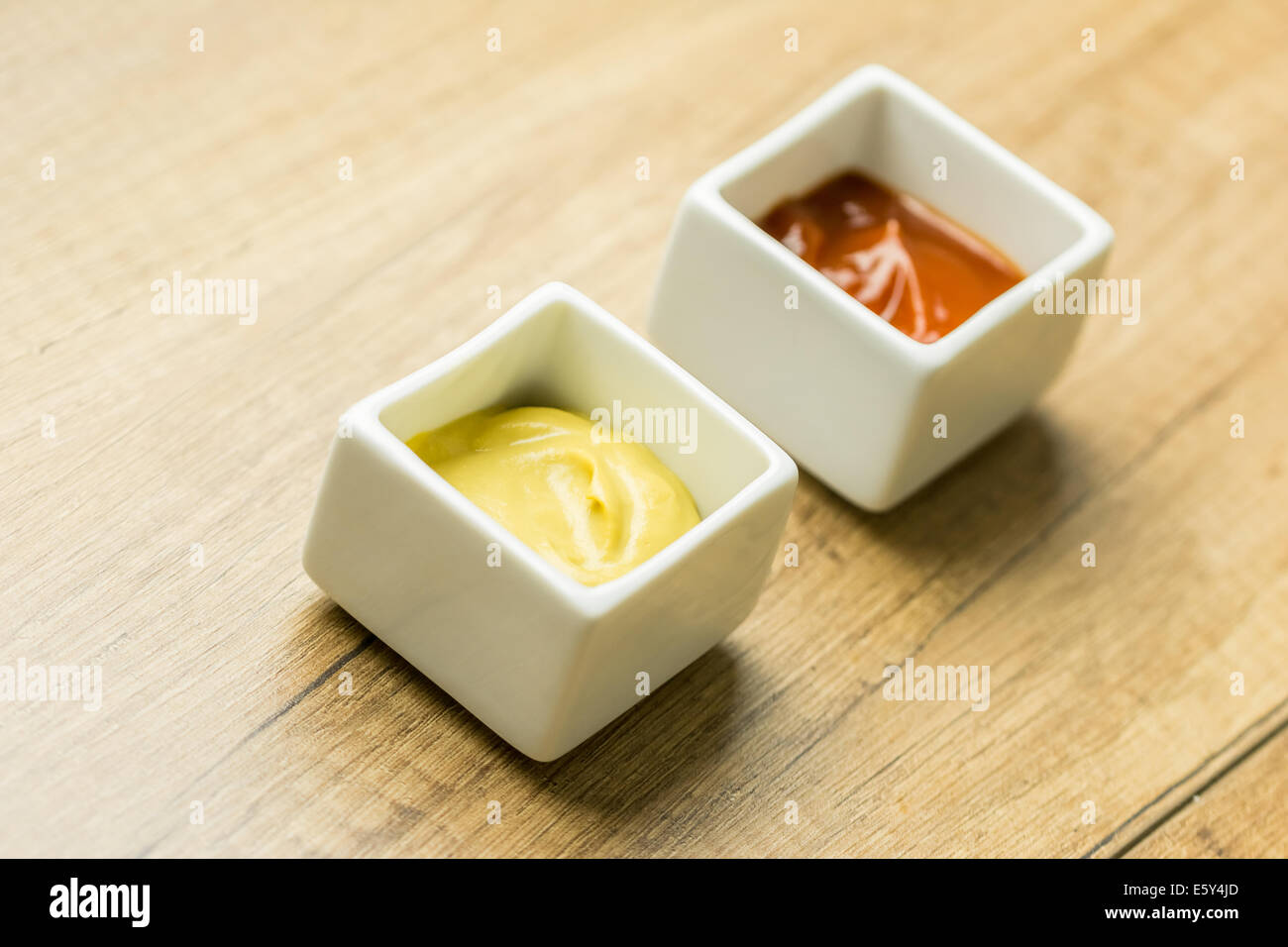 Ketchup sauce hires stock photography and images Alamy