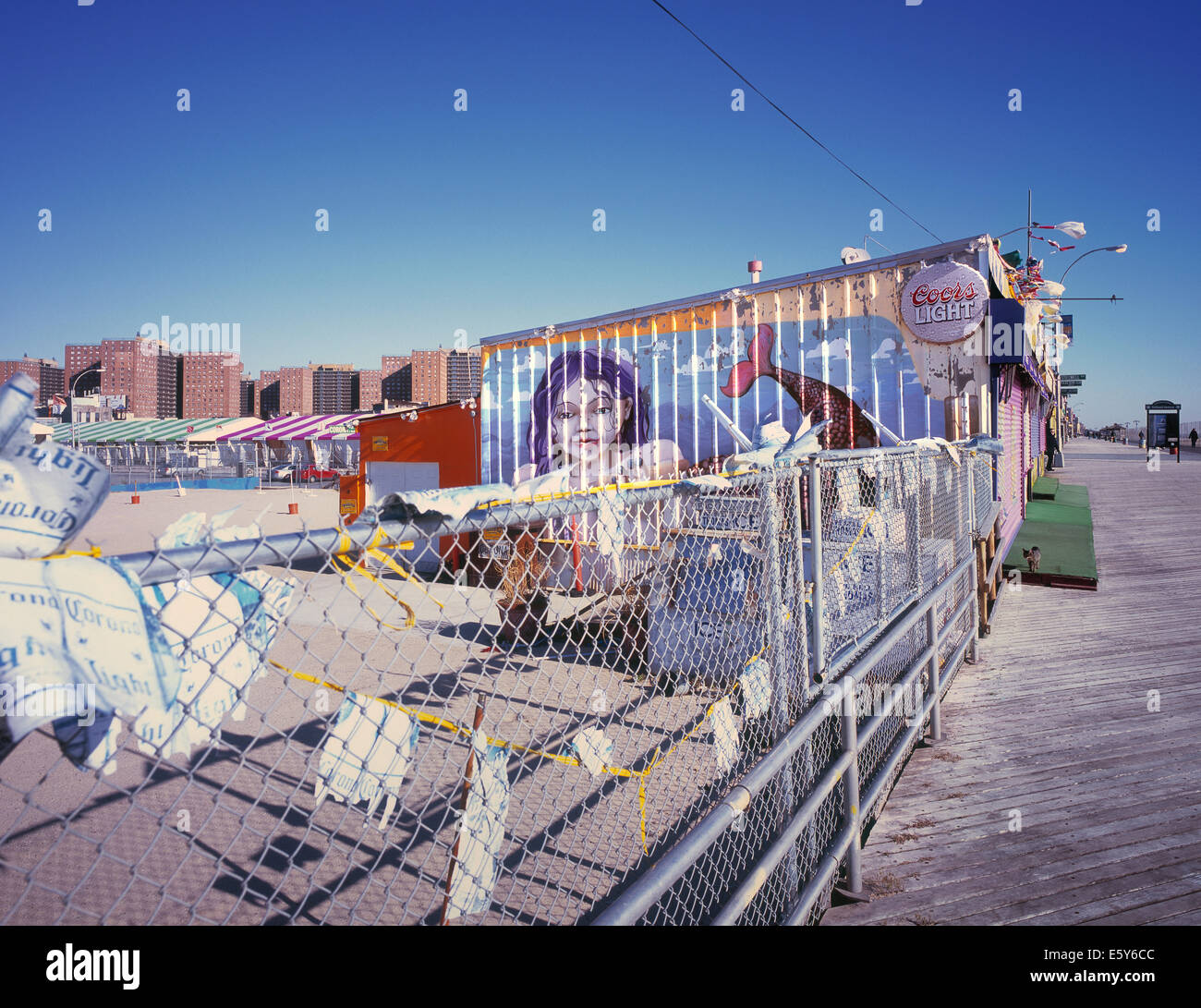 Coney island winter hi-res stock photography and images - Alamy