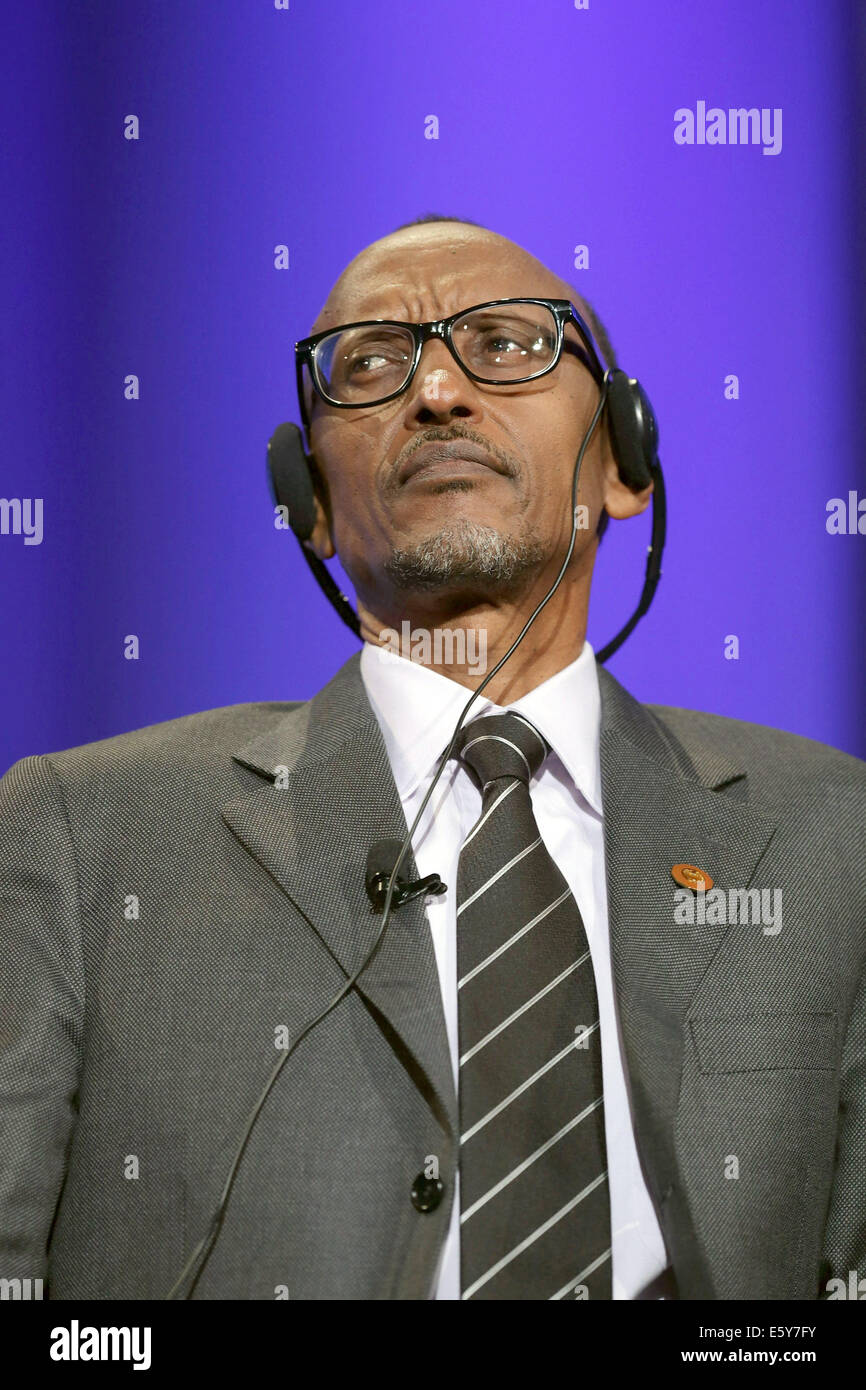 Paul kagame hi-res stock photography and images - Alamy
