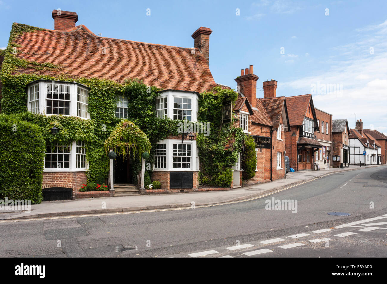 The Miller of Mansfield pub is an 18th century Coaching Inn in Goring-on-Thames, Oxfordshire, England, GB, UK. Stock Photo