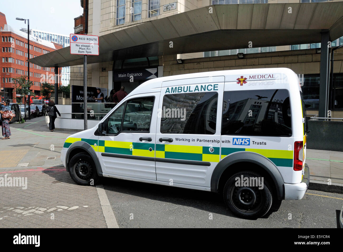 Ambulance outside Moorfields Eye Hospital, London England Britain UK Stock Photo