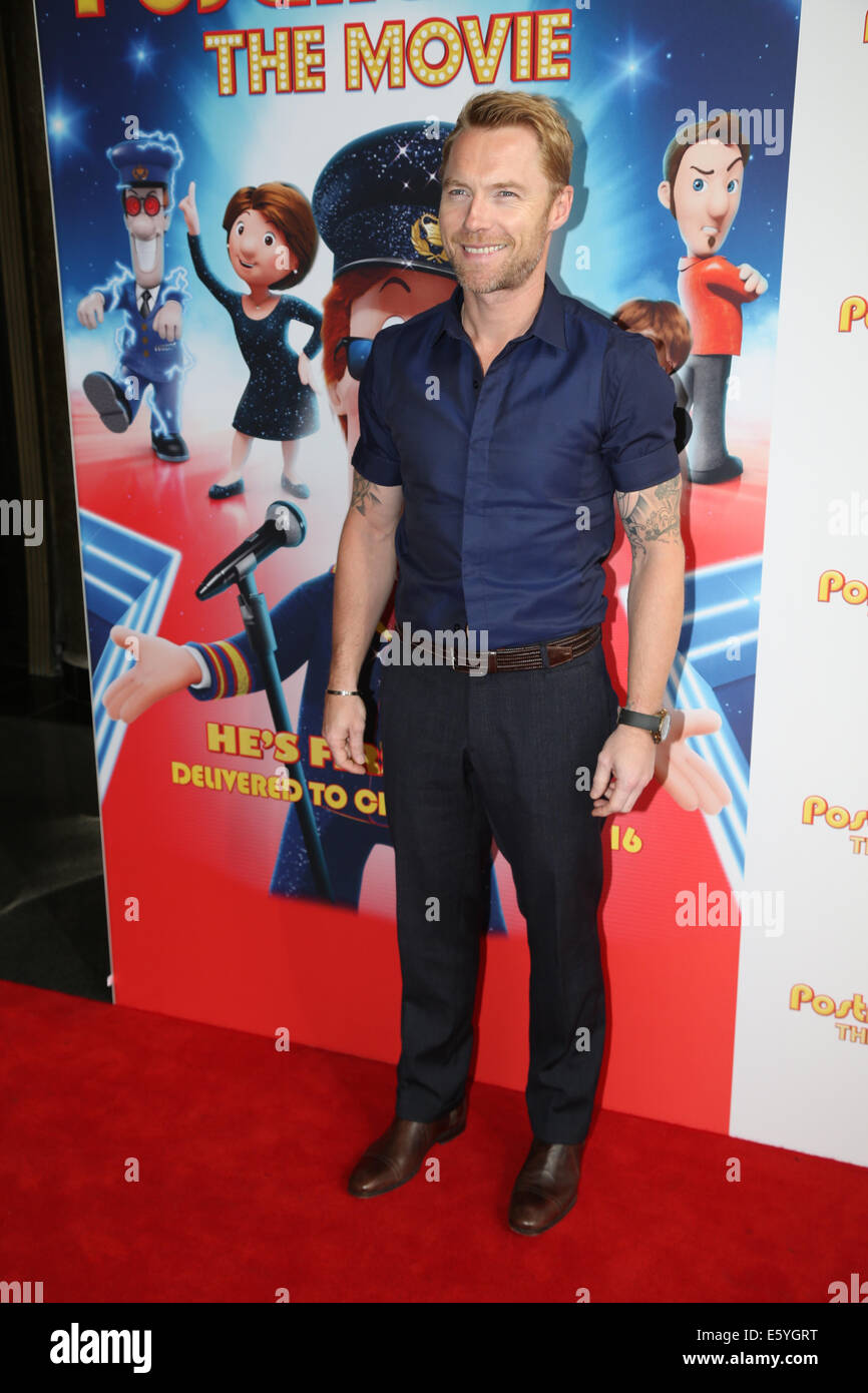 Hoyts Entertainment Quarter, Moore Park, Sydney, NSW, Australia. 9 August 2014. X Factor judge Ronan Keating (who is the singing voice of Postman Pat) on the red carpet at the Postman Pat movie at Hoyts Entertainment Quarter, Moore Park in Sydney.  Copyright Credit:  2014 Richard Milnes/Alamy Live News. Stock Photo