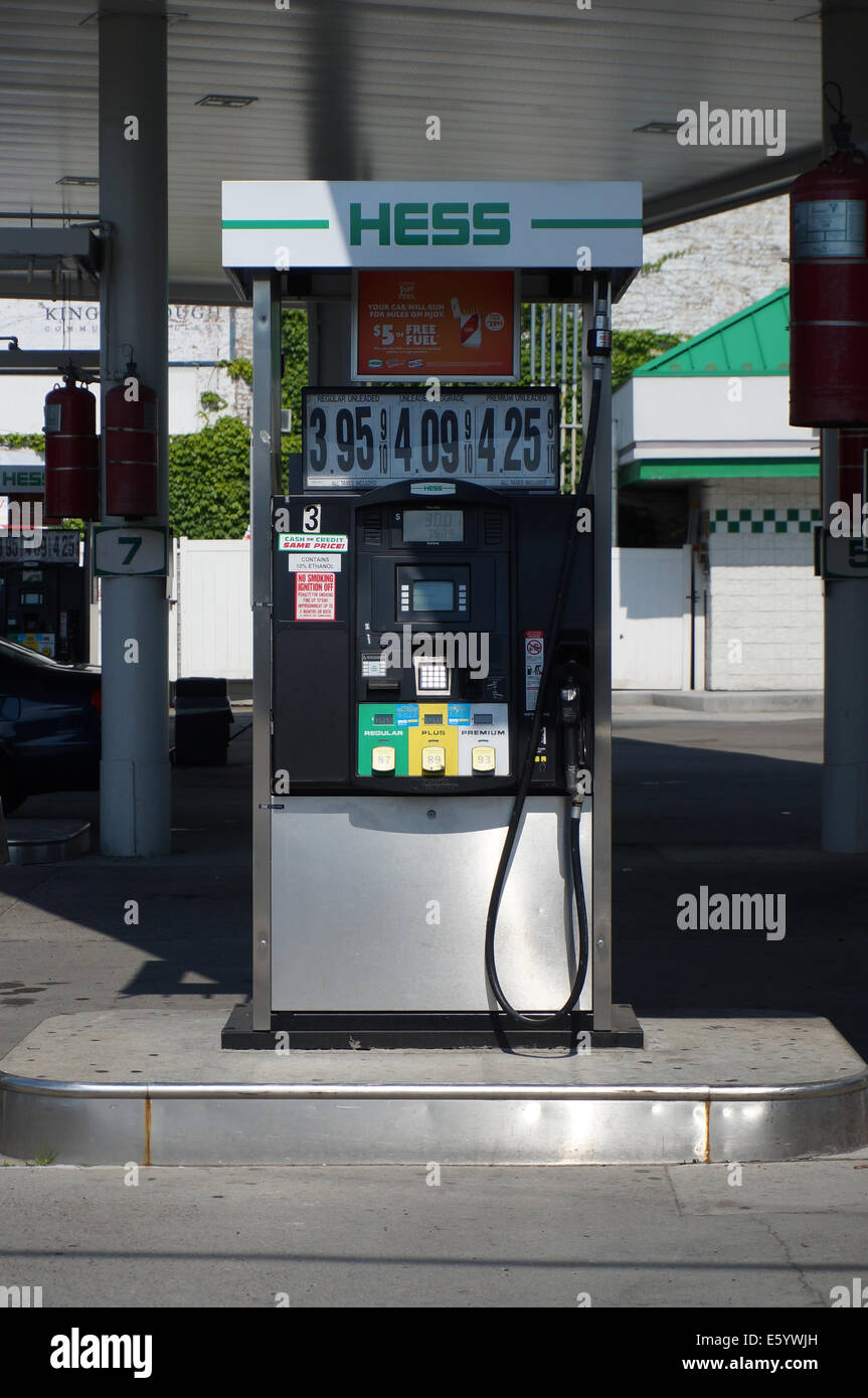 Hess gas station hires stock photography and images Alamy