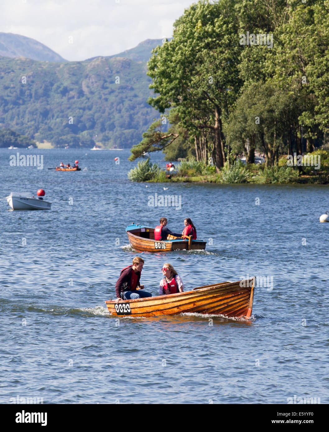 Lake Windermere, Cumbria, UK. 9th August, 2014. UK weather Bowness on