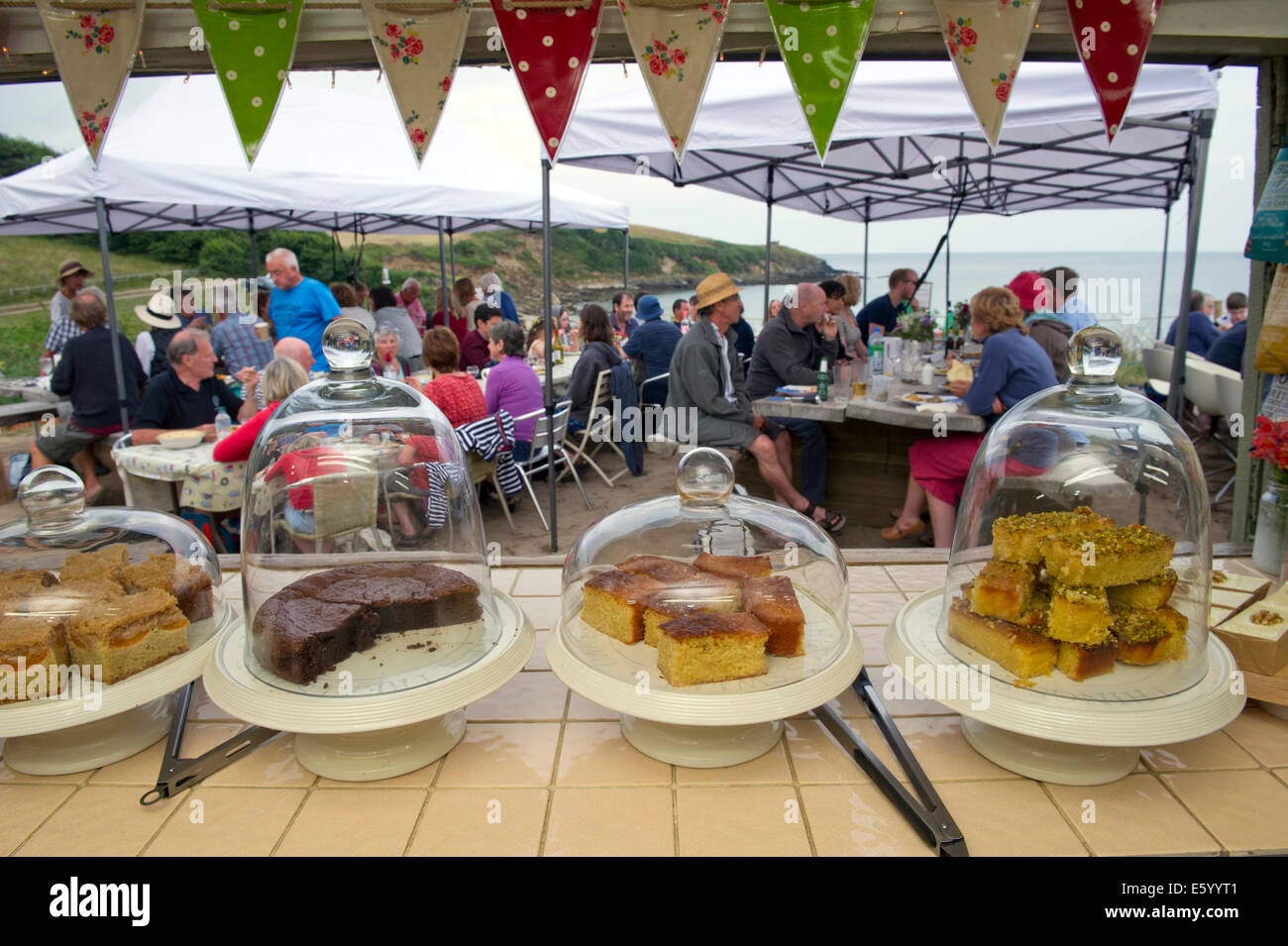 Hidden Hut,Portcurnick Beach,Cornwall, UK,a beachside cafe and restaurant,which hosts'feast nights',here it's curry night.a UK Stock Photo