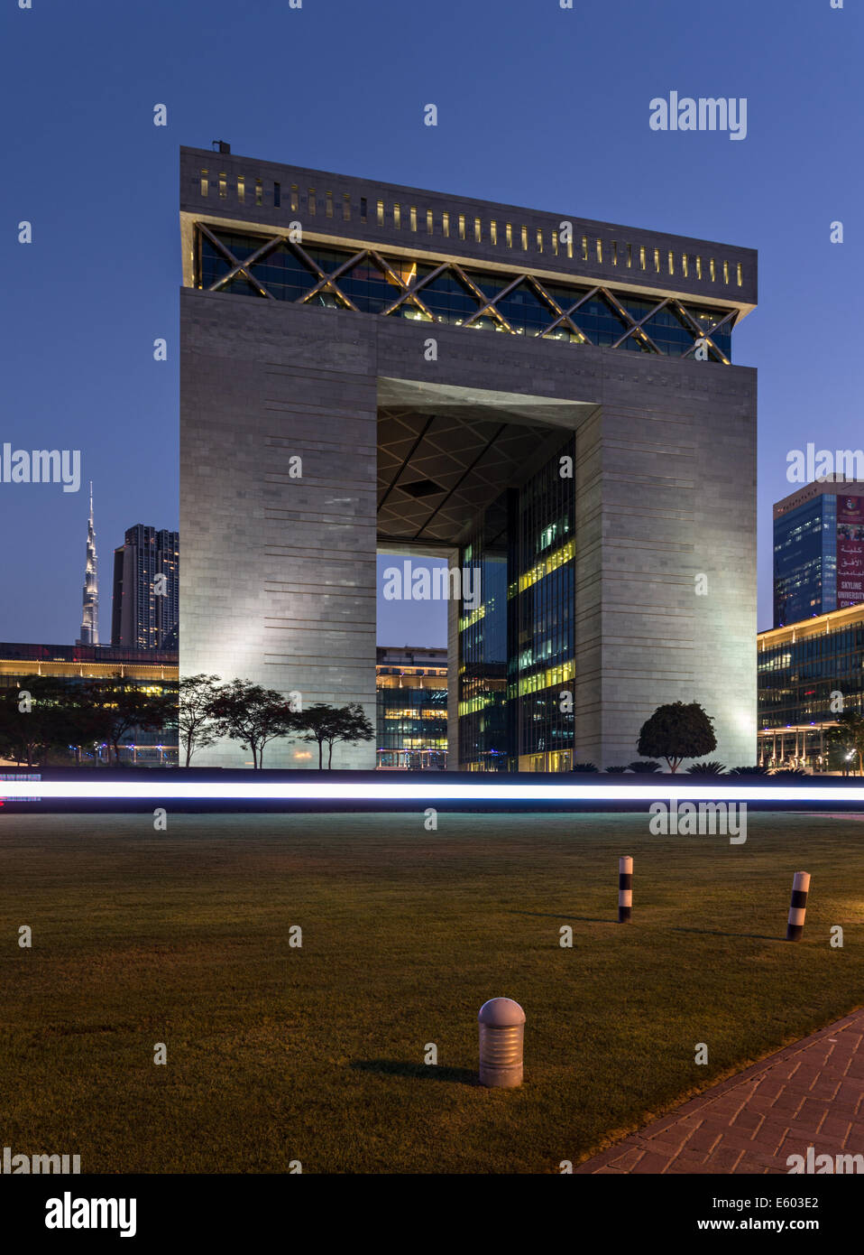 Gate Building Difc High Resolution Stock Photography and Images Alamy