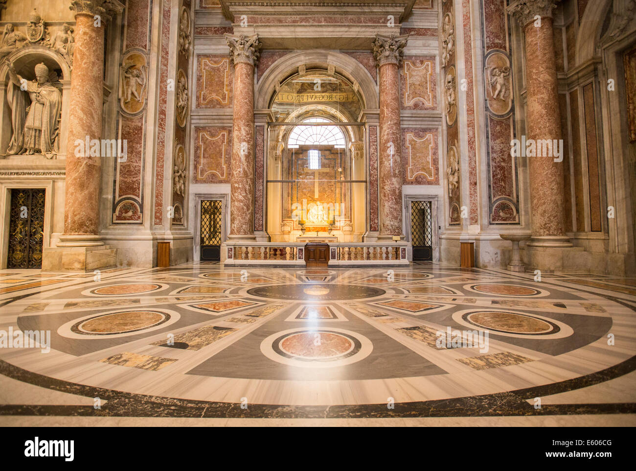 Interior detail of Saint Peter's Basilica Stock Photo