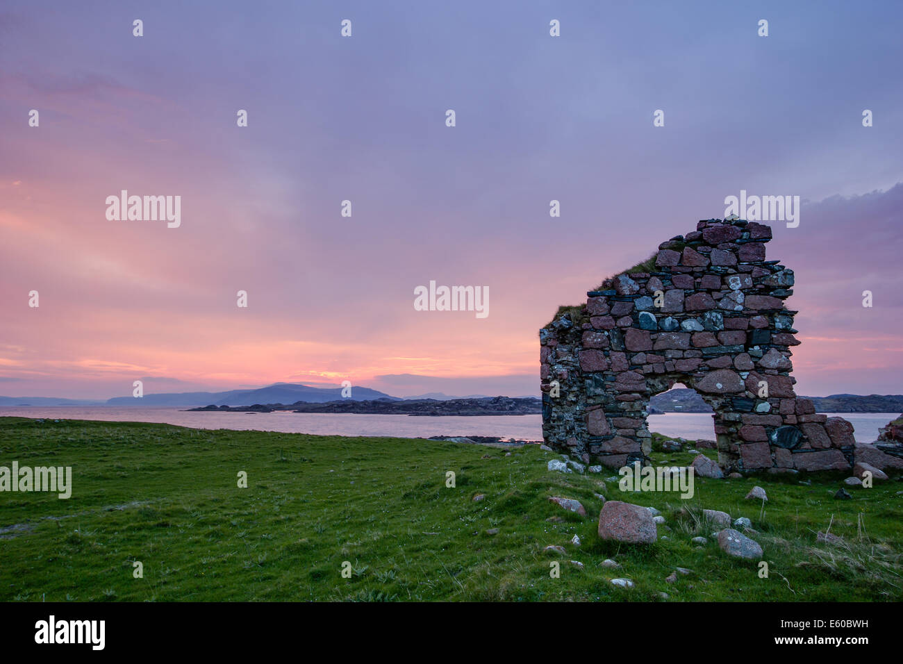 Sunrise in Iona - Inner Hebrides of Scotland Stock Photo - Alamy