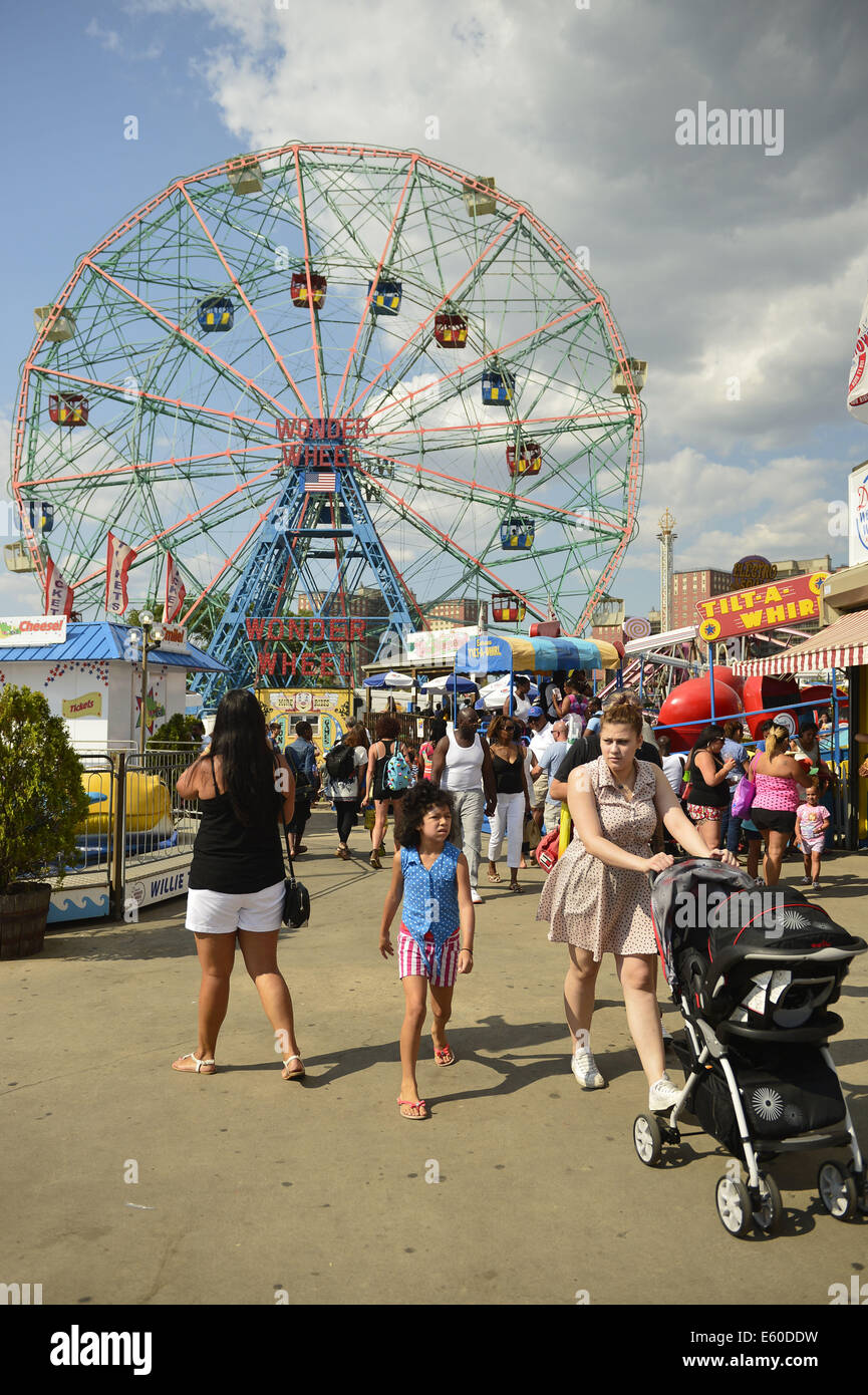 Coney island history project hi-res stock photography and images - Alamy