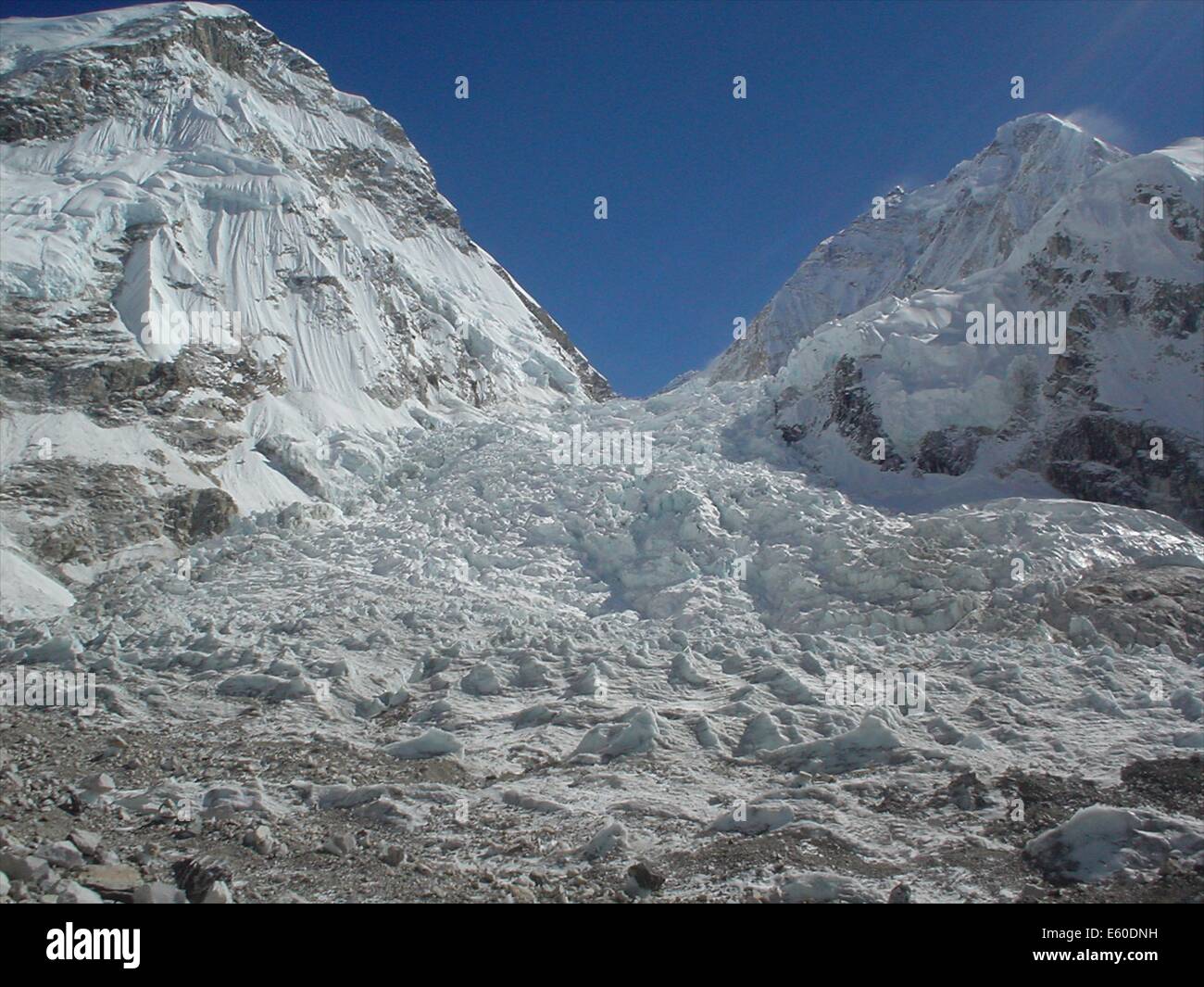 The Khumbu Icefall, at the head of Khumbu glacier at the foot of the Western Cwm of Mount Everest, in the Nepalese Himalayas Stock Photo