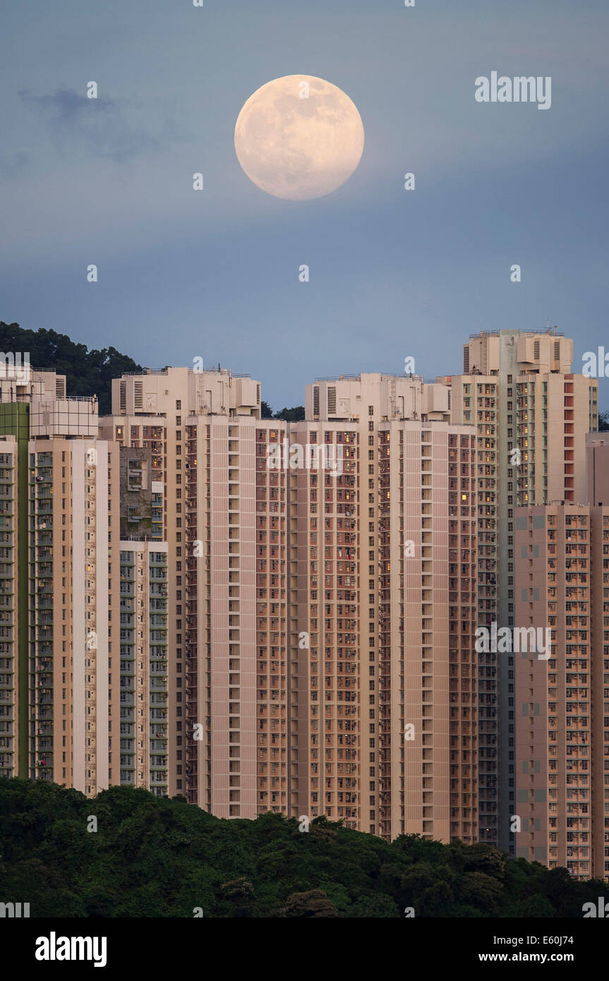 Supermoon hong kong hi-res stock photography and images - Alamy