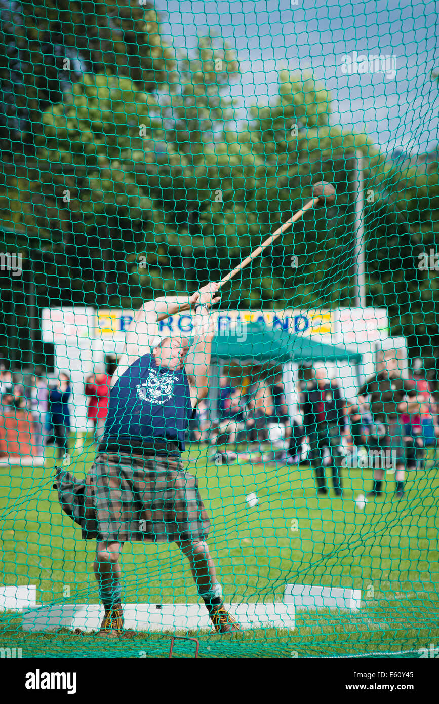 hammer throw at strathpeffer highland games(© Alan Davidson) Stock Photo